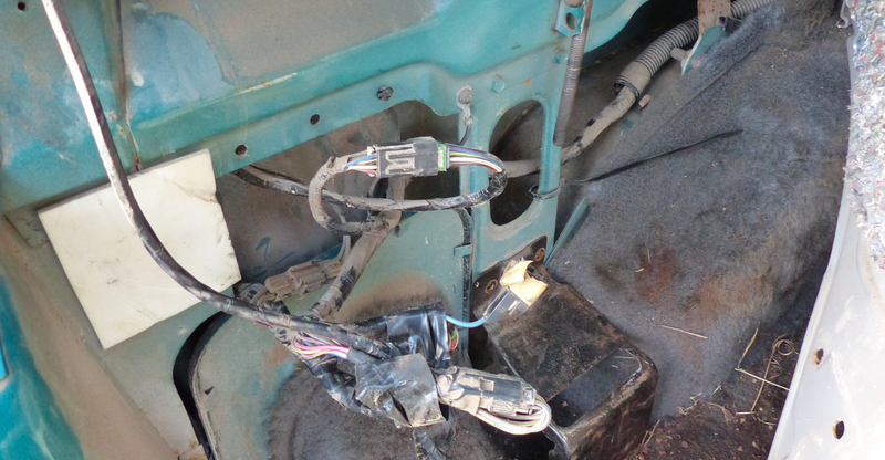 Illustration for article titled A Scary Halloween Tale Of All The Electrical Gremlins In My Jeep
